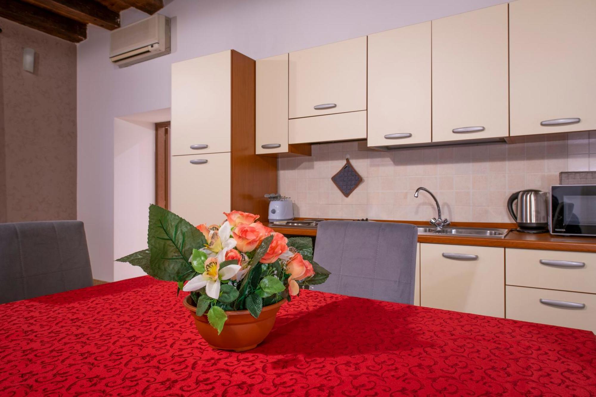 Palace Home Mazzini Verona Center Экстерьер фото
